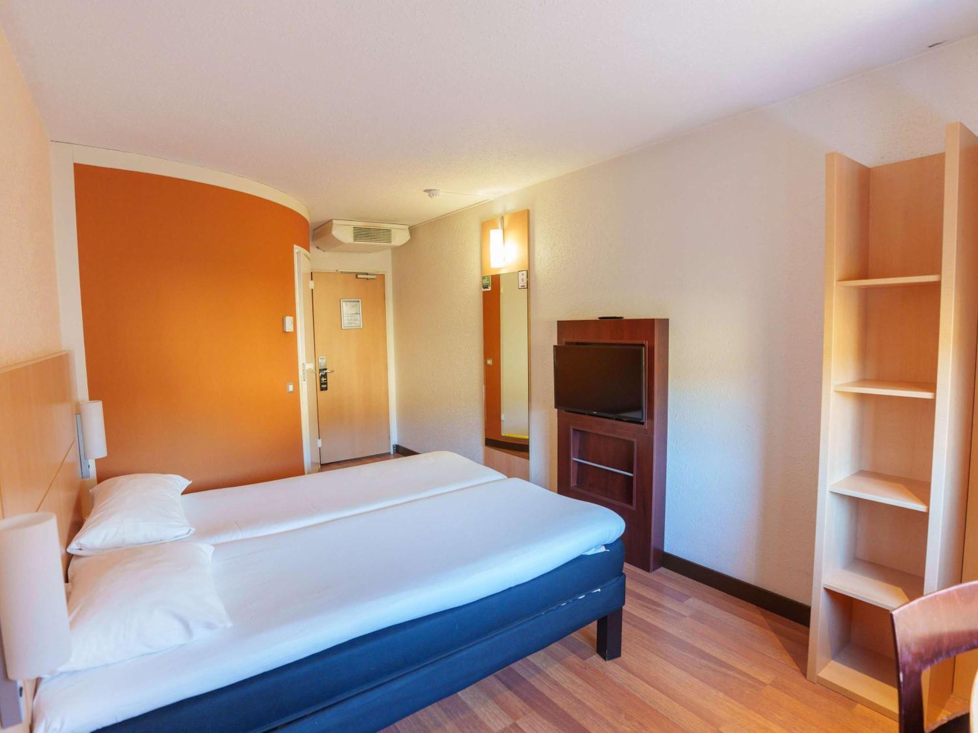 Hotel Ibis Laon Exterior foto